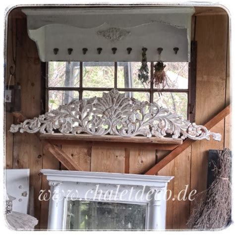 Chic Antique Holzfries Vintage .